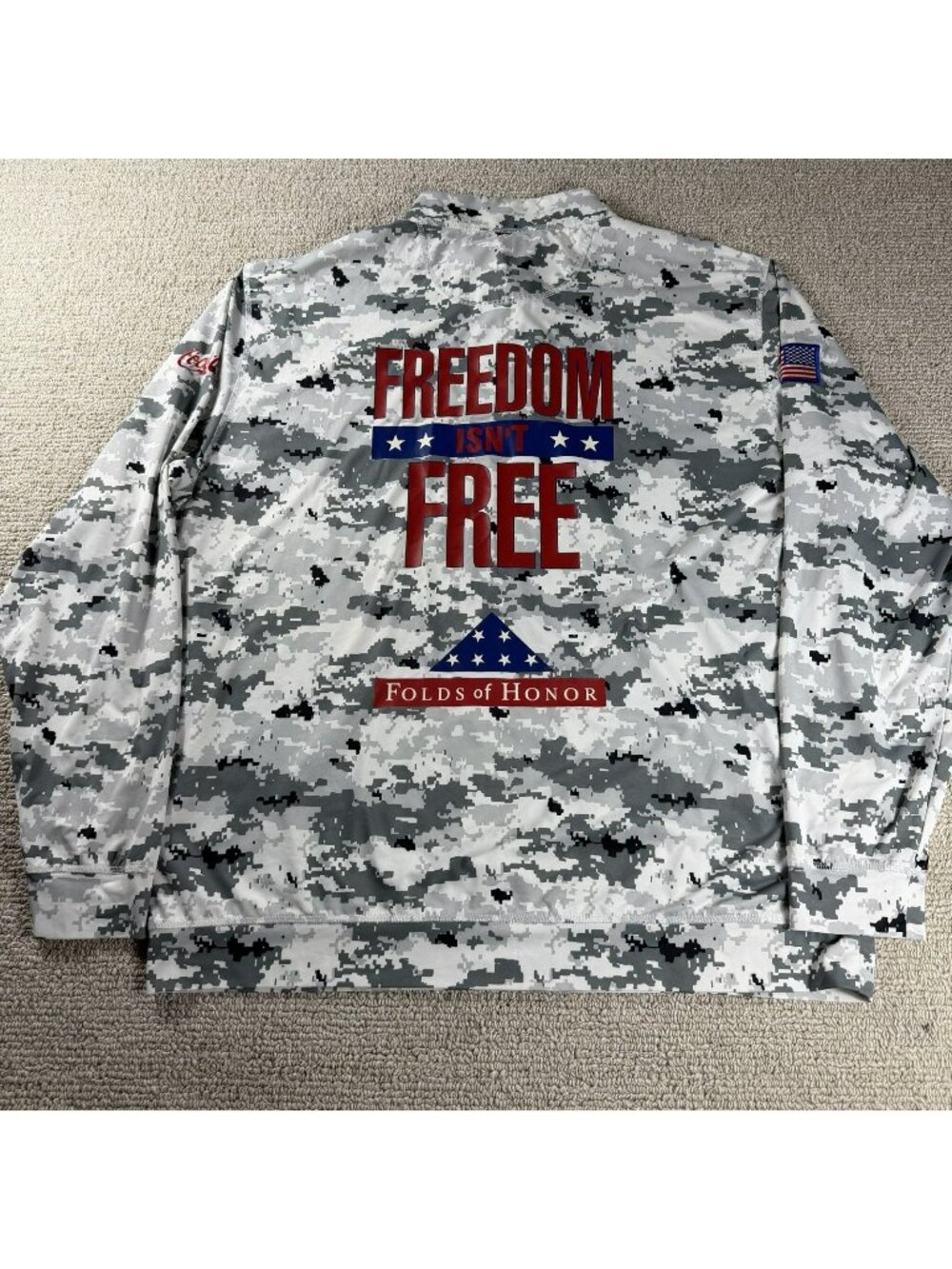 Folds of Honor Freedom Is Not Free Camo 1/4 Zip T-Shirt Gray White Men’s XXL